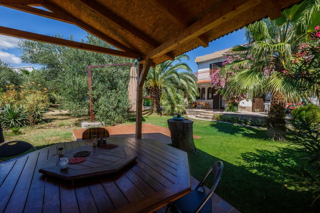 Oaza Mira Trogir Exterior foto