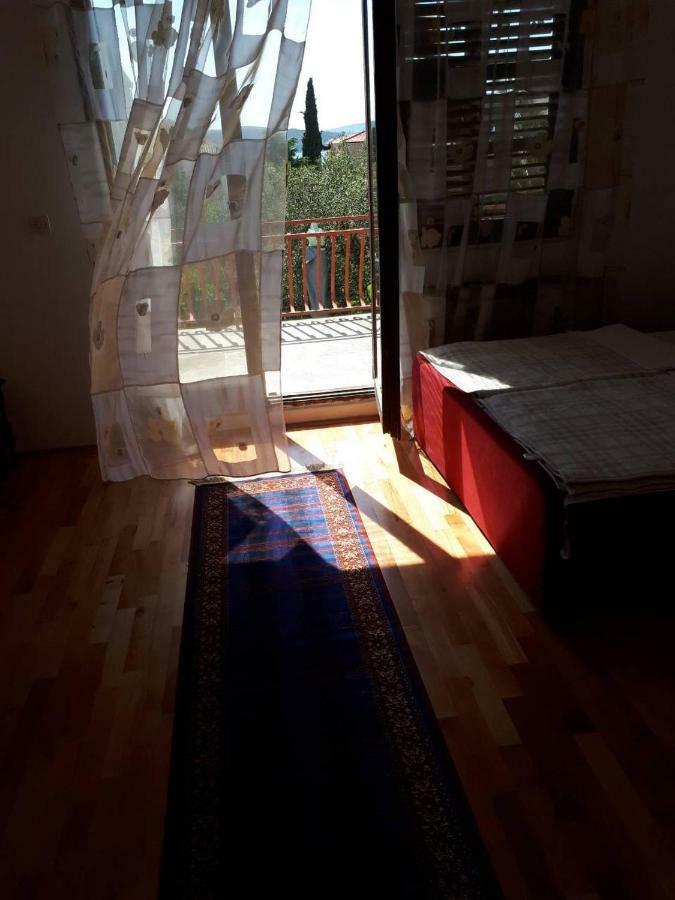 Oaza Mira Trogir Exterior foto